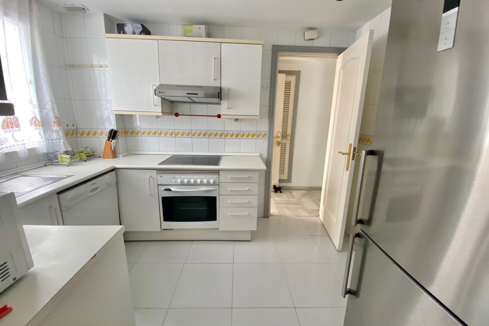 Resale - Apartment - Middle Floor Apartment - Marbella - Nagüeles