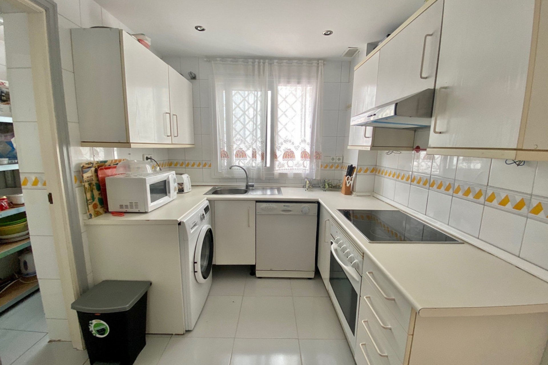 Resale - Apartment - Middle Floor Apartment - Marbella - Nagüeles