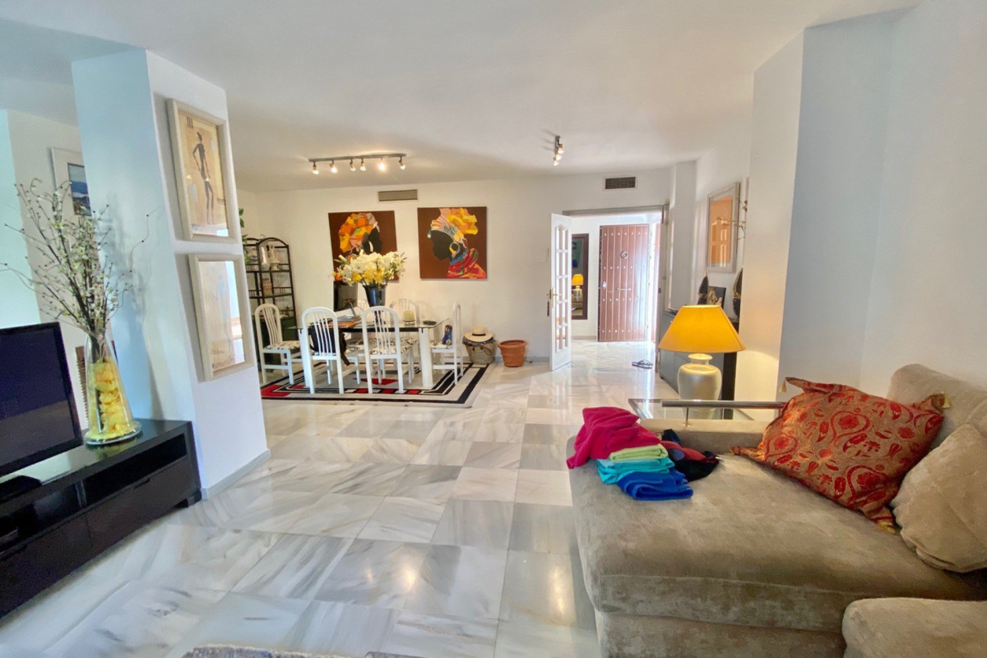 Resale - Apartment - Middle Floor Apartment - Marbella - Nagüeles