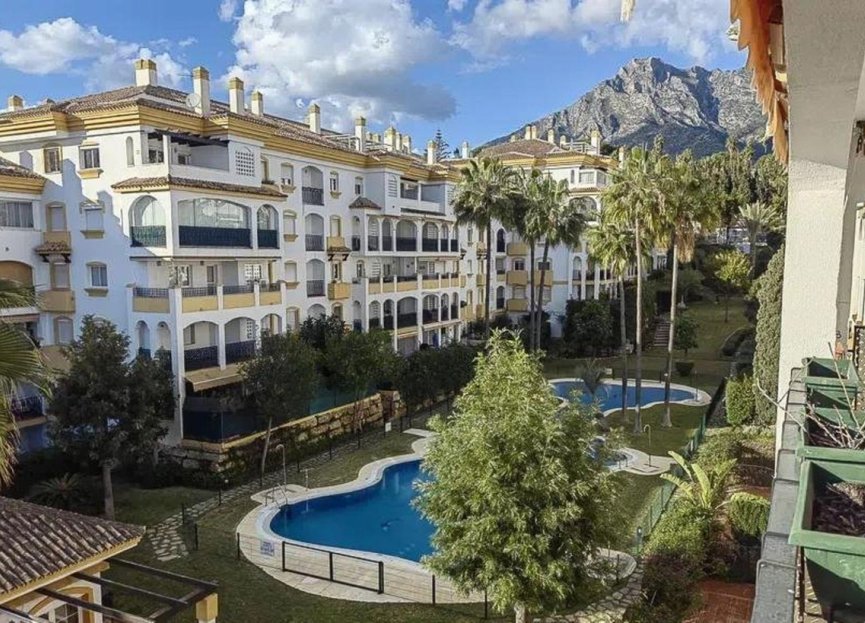 Resale - Apartment - Middle Floor Apartment - Marbella - Nagüeles