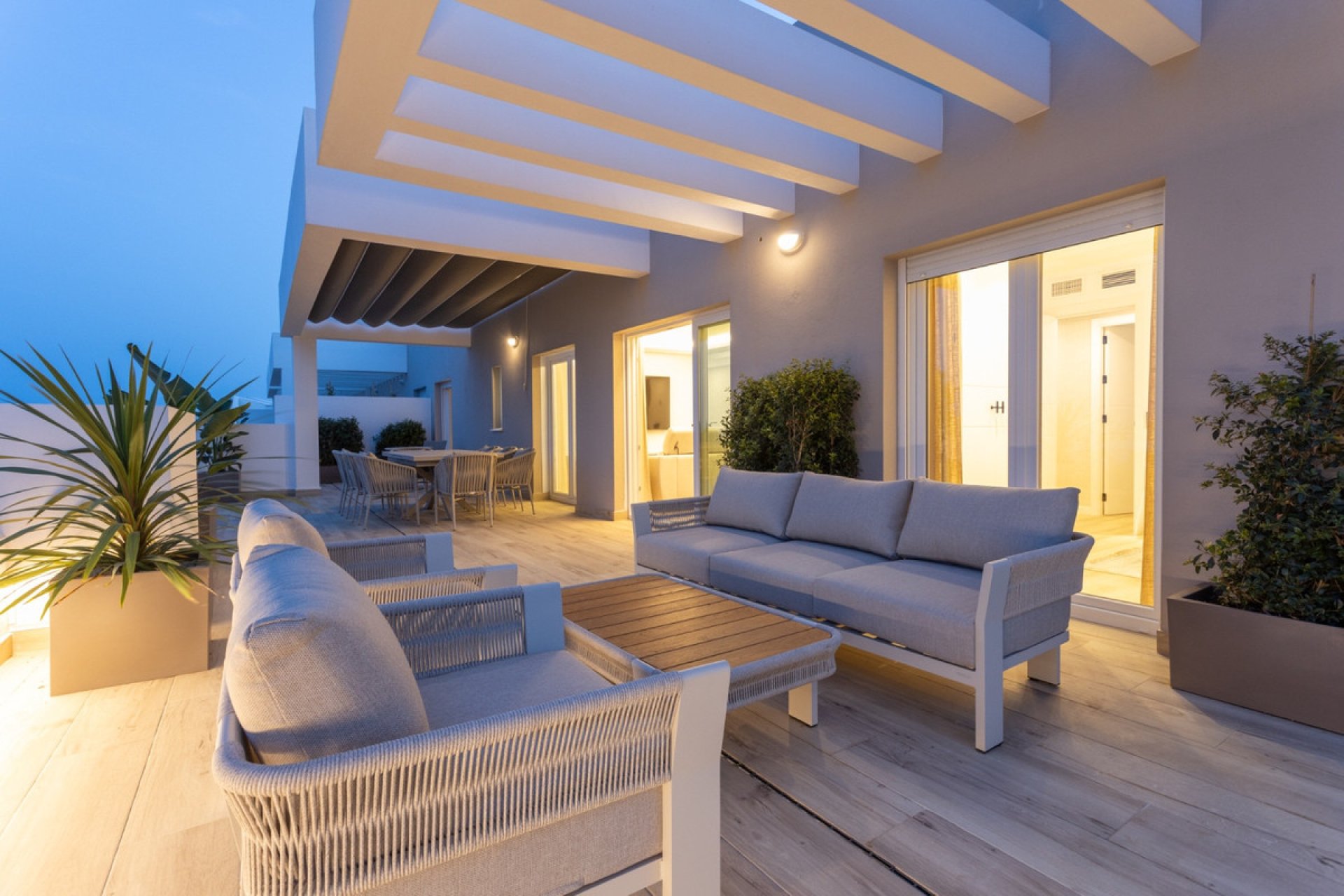 Resale - Apartment - Middle Floor Apartment - Marbella - Nueva Andalucia