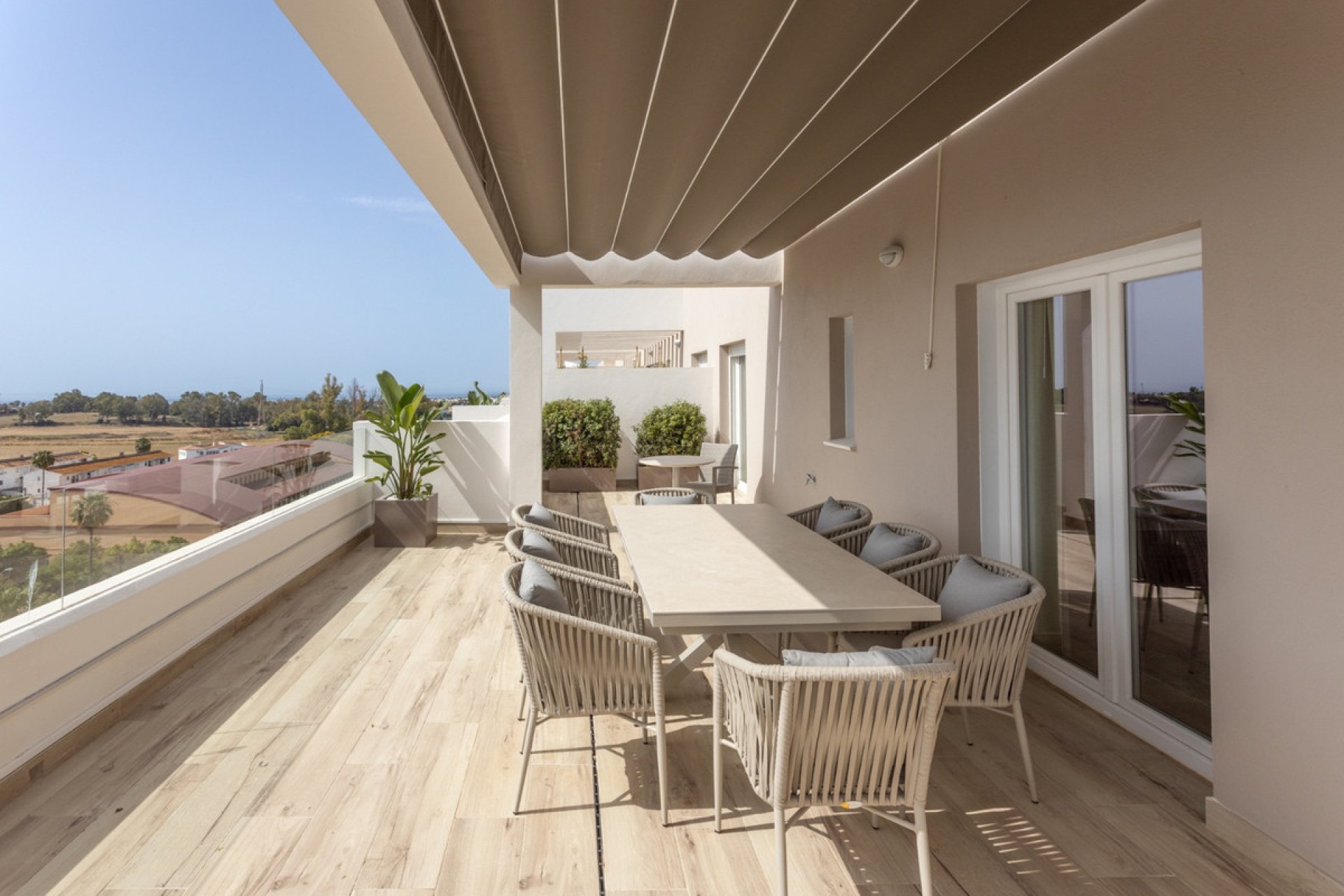 Resale - Apartment - Middle Floor Apartment - Marbella - Nueva Andalucia