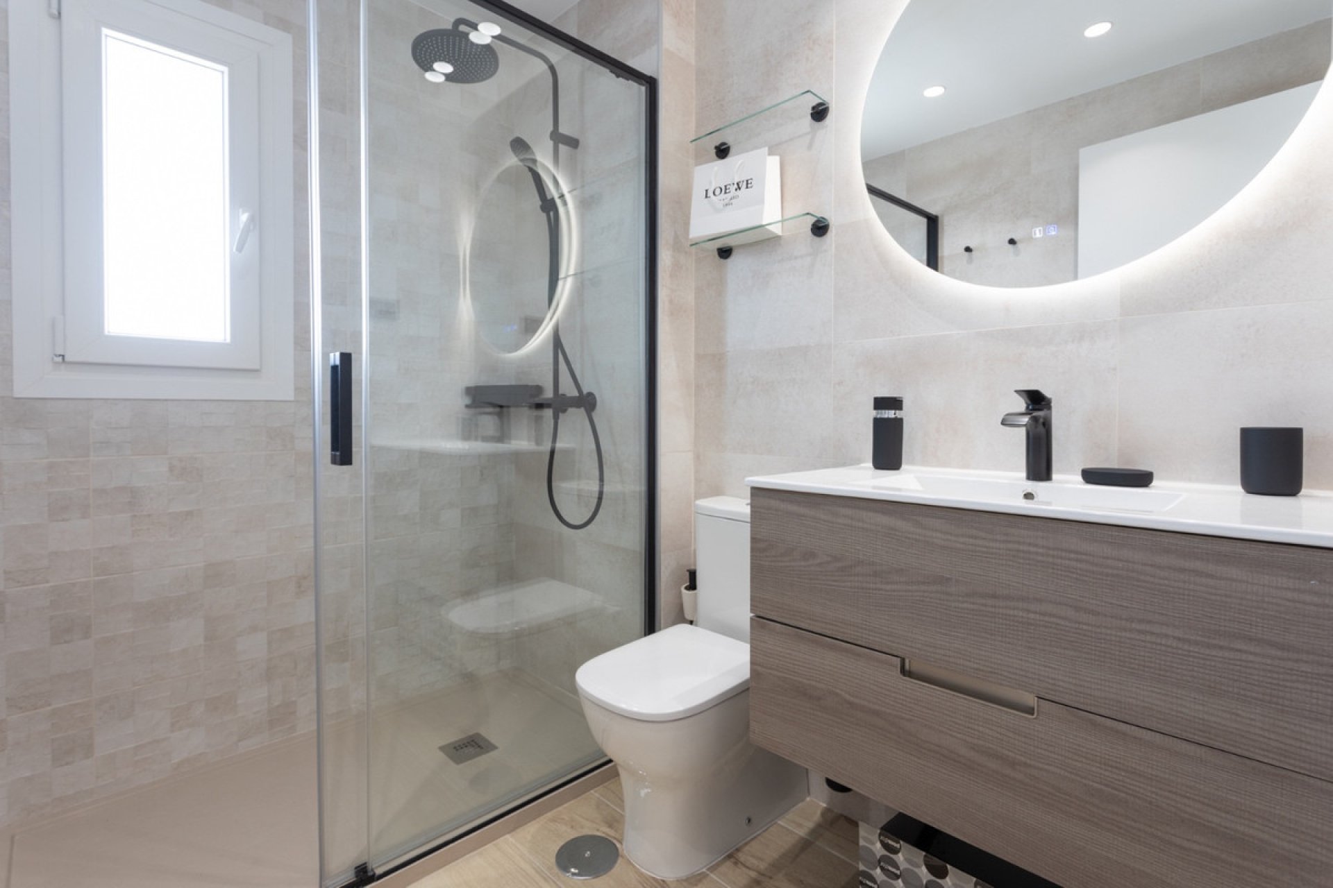 Resale - Apartment - Middle Floor Apartment - Marbella - Nueva Andalucia