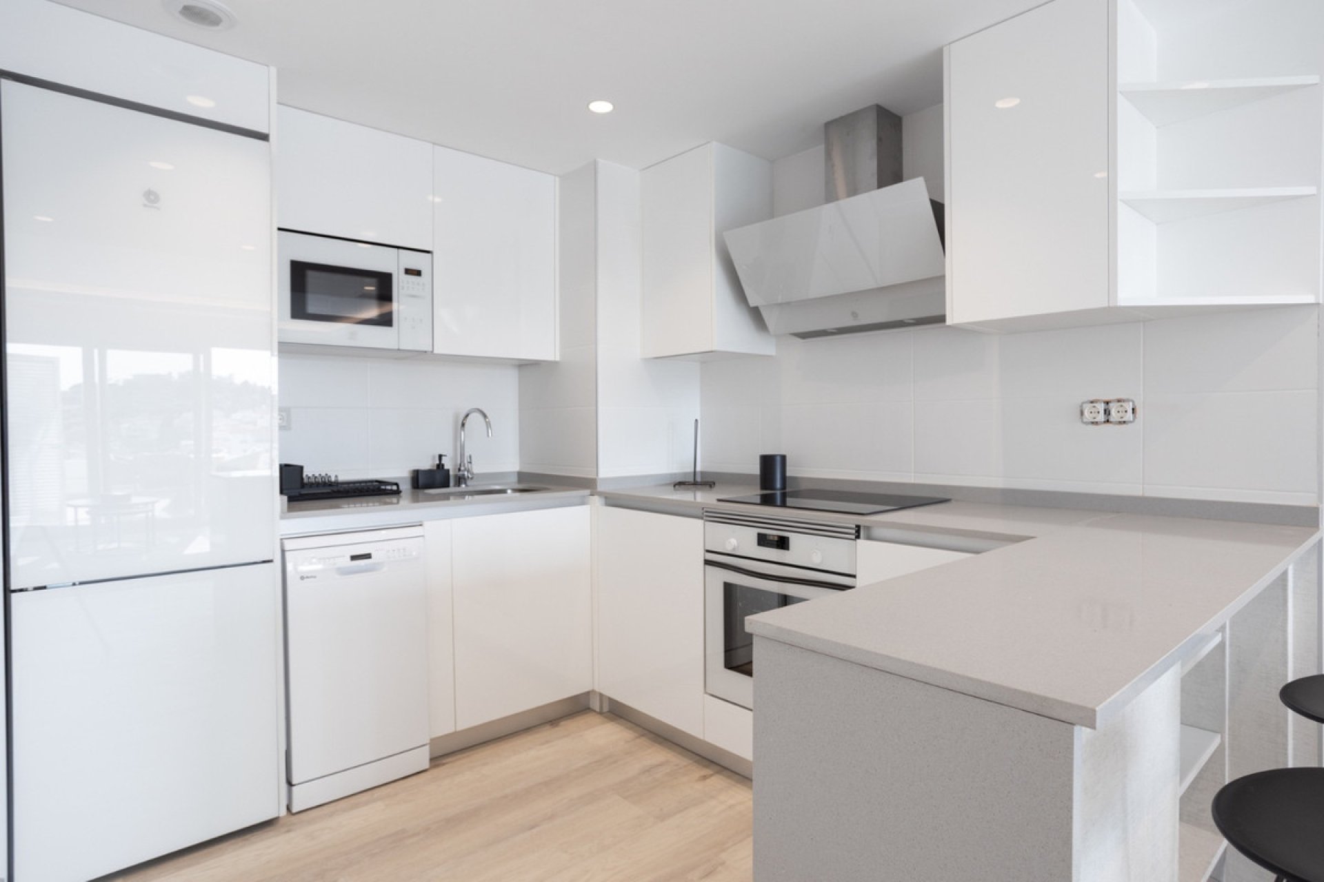 Resale - Apartment - Middle Floor Apartment - Marbella - Nueva Andalucia