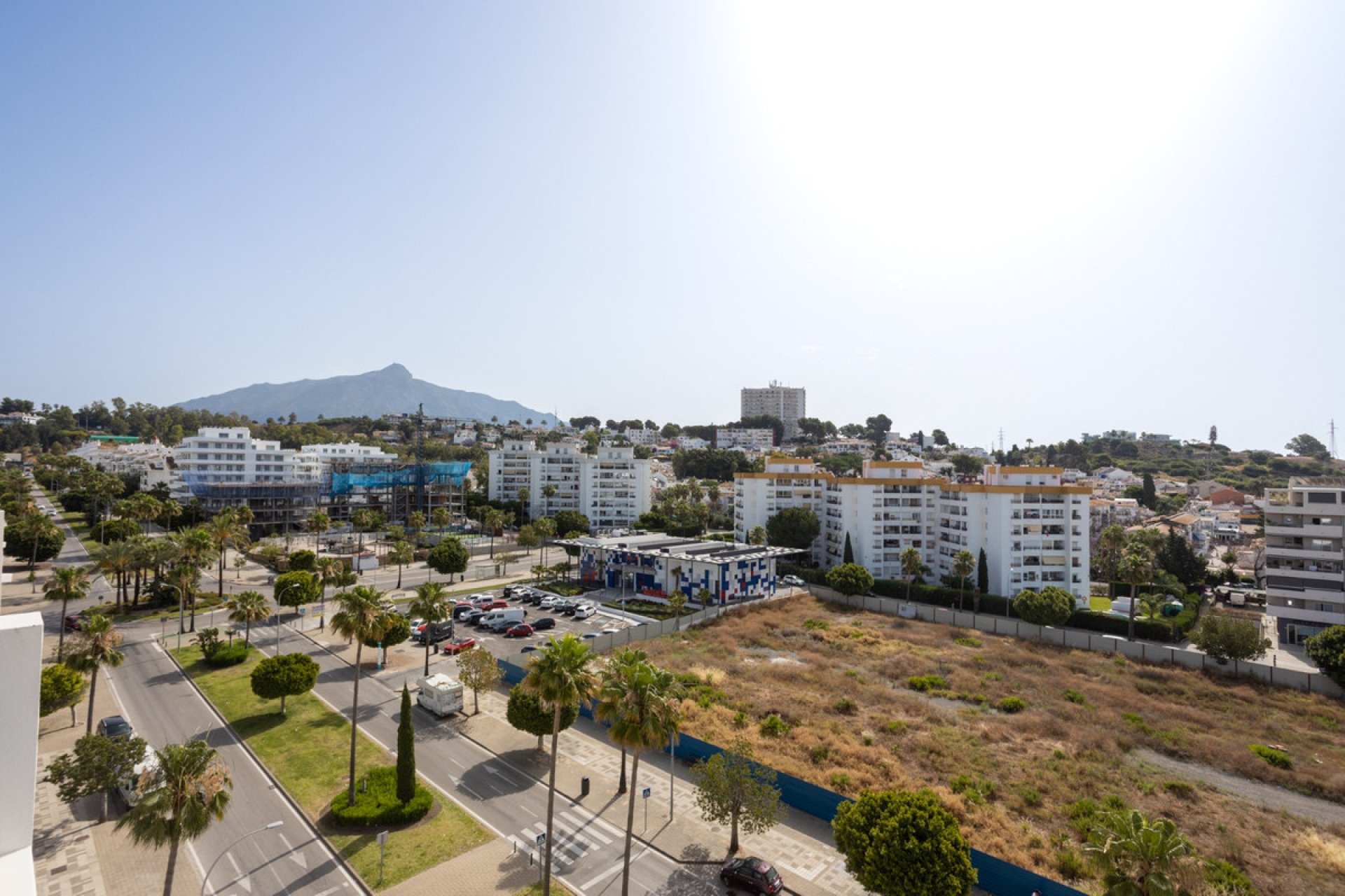 Resale - Apartment - Middle Floor Apartment - Marbella - Nueva Andalucia