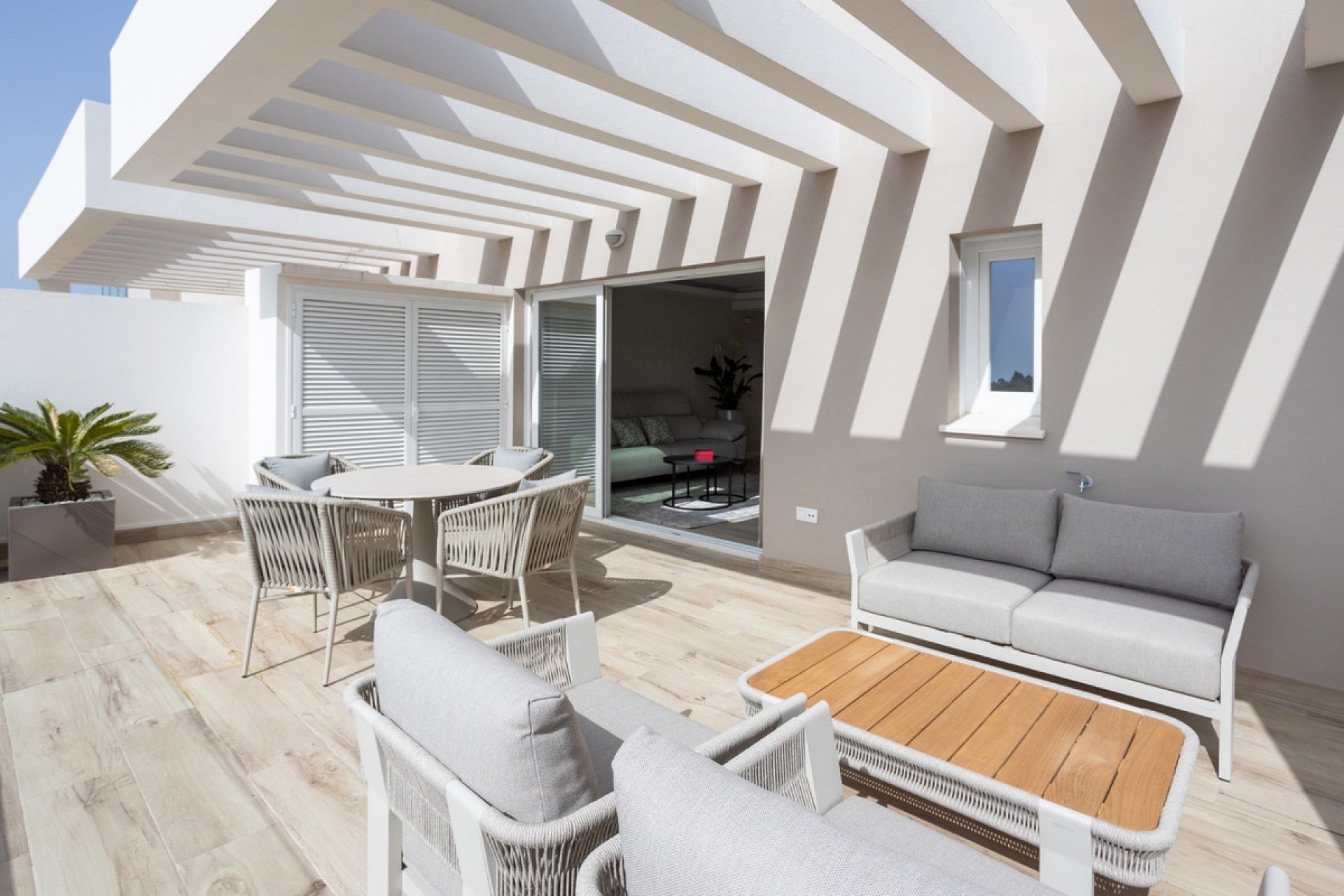 Resale - Apartment - Middle Floor Apartment - Marbella - Nueva Andalucia