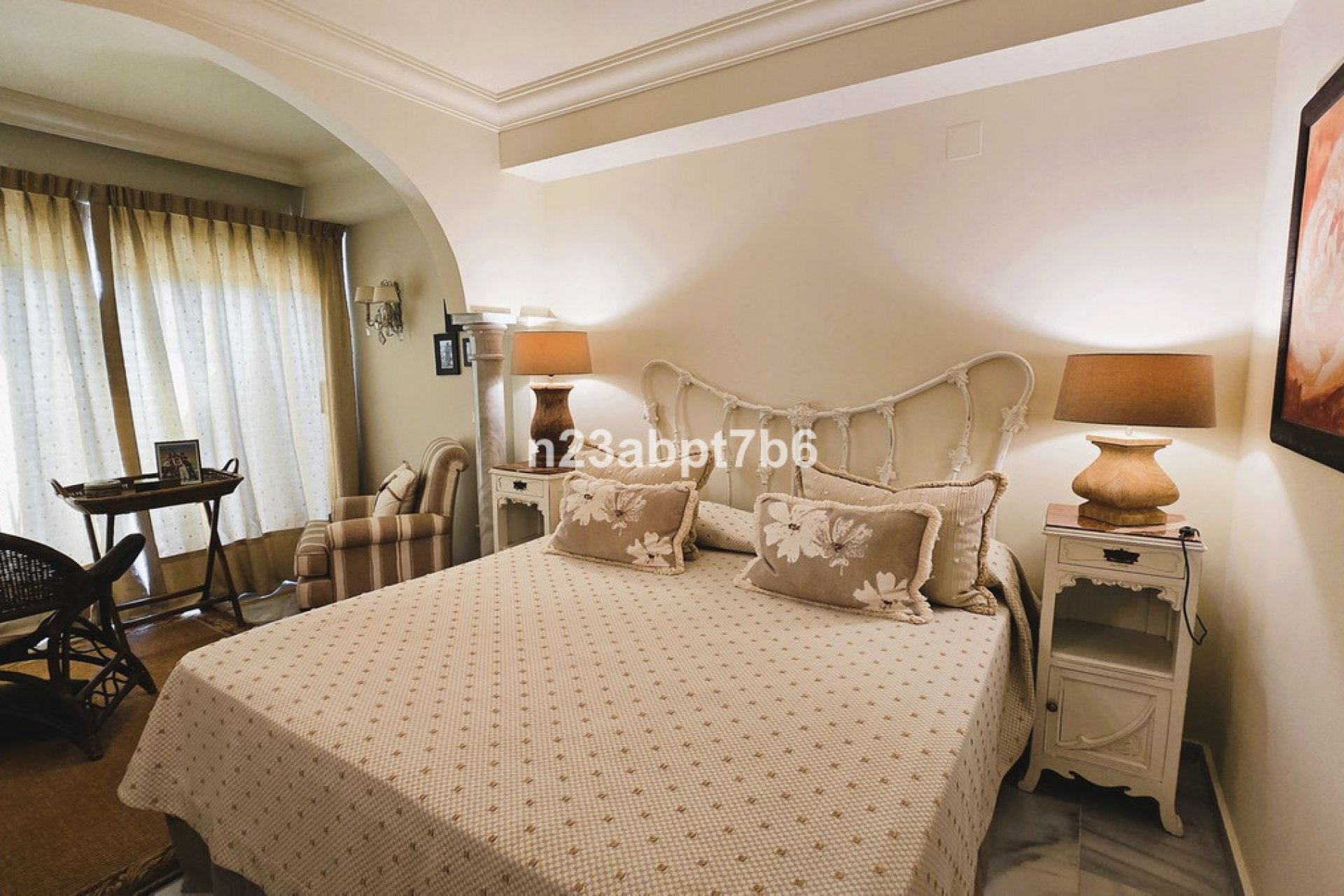 Resale - Apartment - Middle Floor Apartment - Marbella - Nueva Andalucia