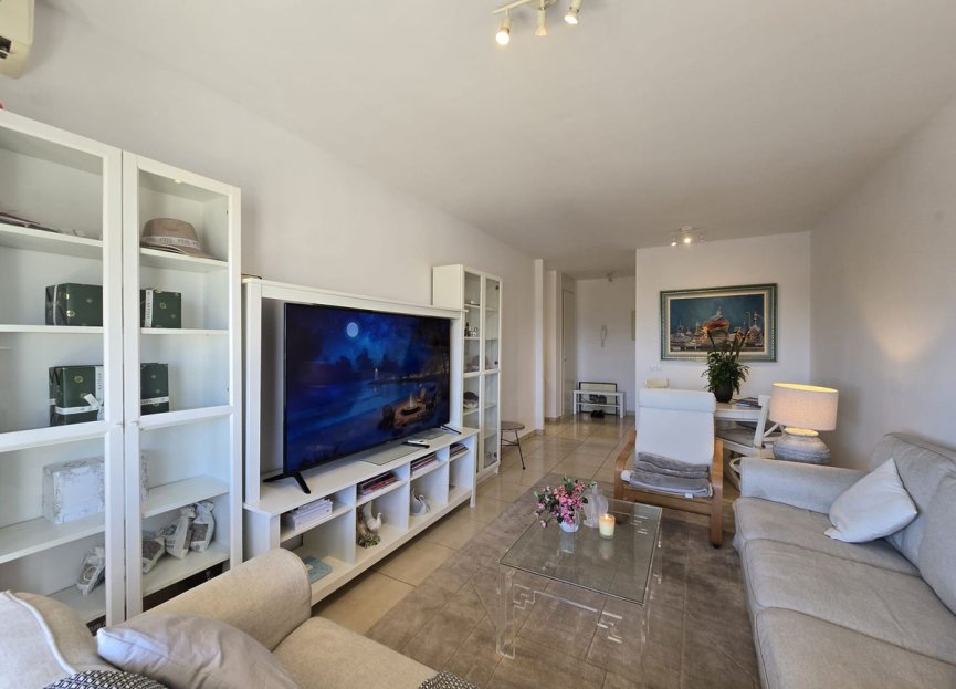 Resale - Apartment - Middle Floor Apartment - Marbella - Nueva Andalucia