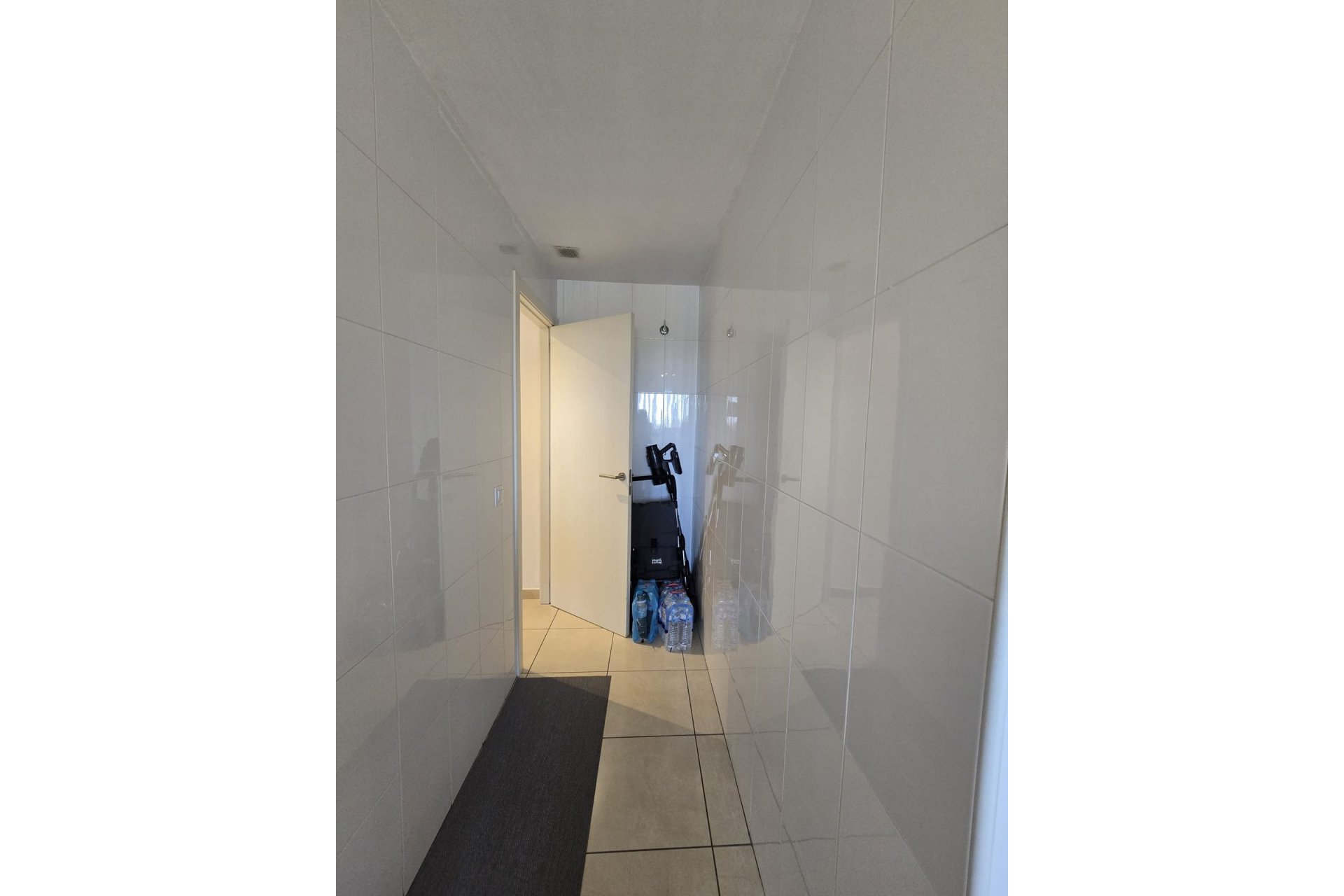 Resale - Apartment - Middle Floor Apartment - Marbella - Nueva Andalucia