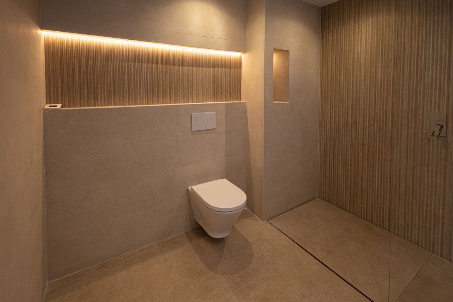 Resale - Apartment - Middle Floor Apartment - Marbella - Nueva Andalucia