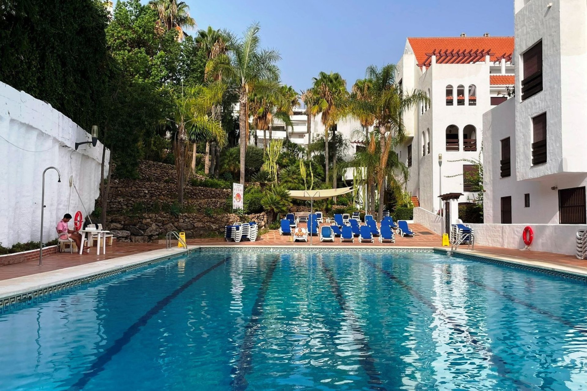 Resale - Apartment - Middle Floor Apartment - Marbella - Nueva Andalucia