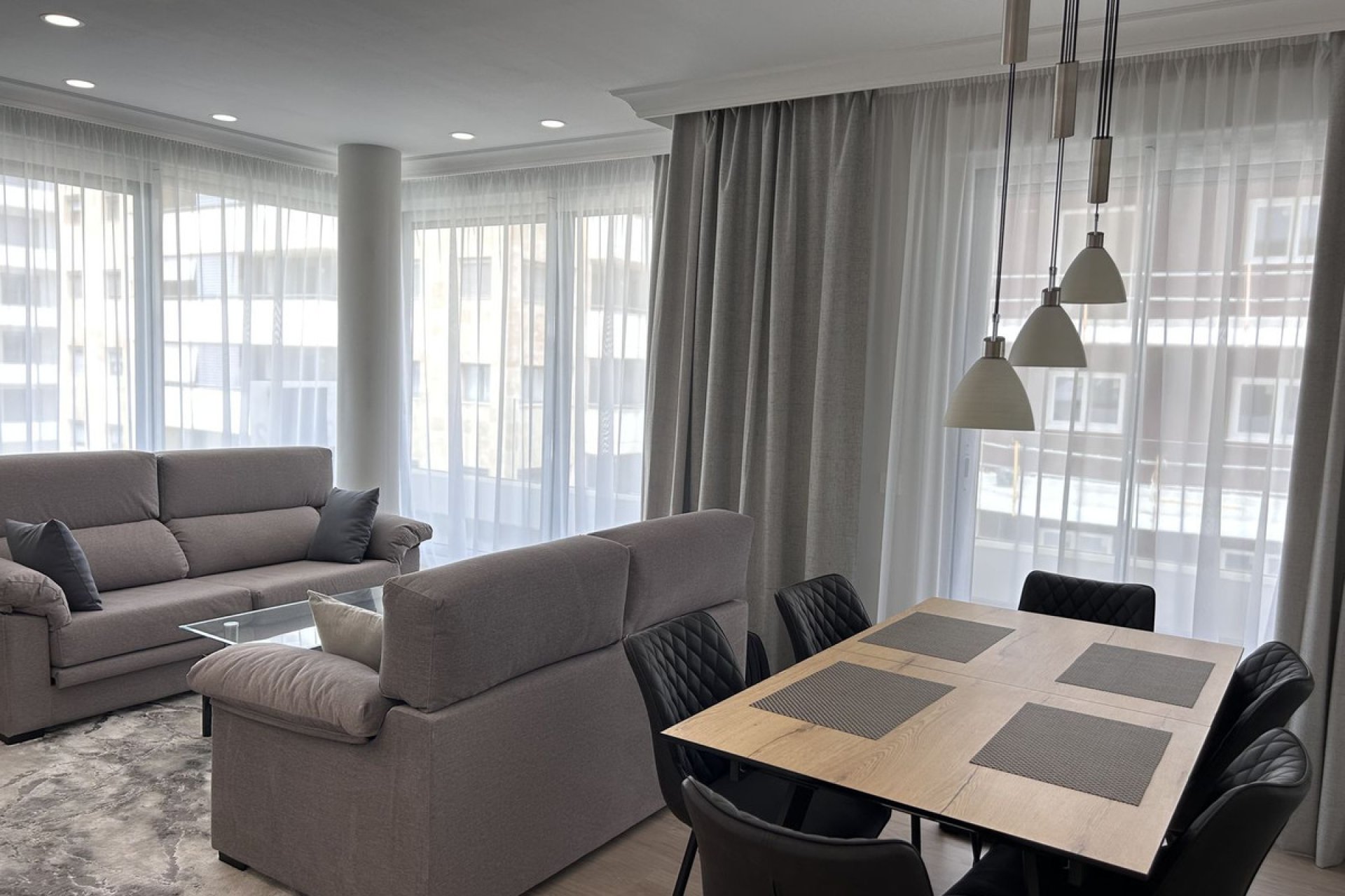 Resale - Apartment - Middle Floor Apartment - Marbella - Nueva Andalucia