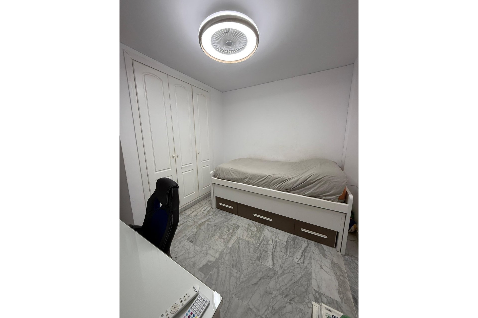 Resale - Apartment - Middle Floor Apartment - Marbella - Nueva Andalucia