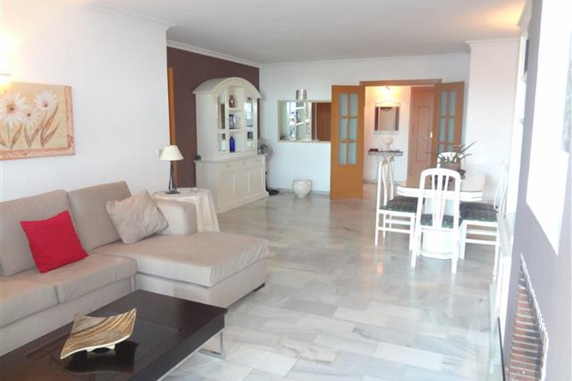 Resale - Apartment - Middle Floor Apartment - Marbella - Nueva Andalucia