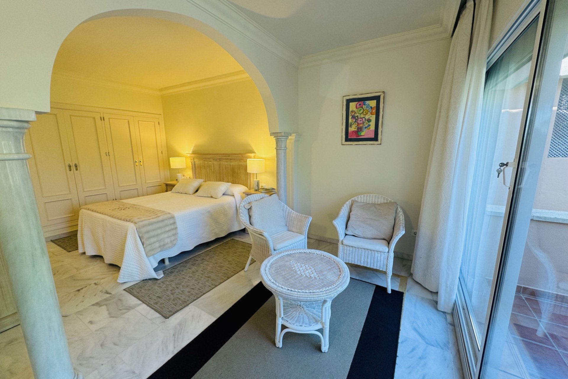 Resale - Apartment - Middle Floor Apartment - Marbella - Nueva Andalucia