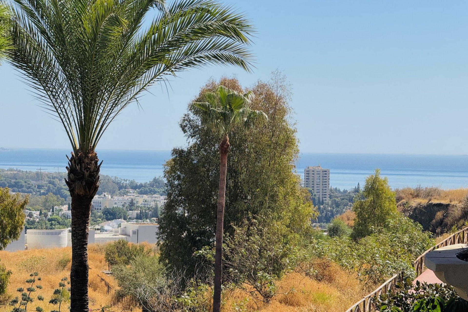 Resale - Apartment - Middle Floor Apartment - Marbella - Nueva Andalucia