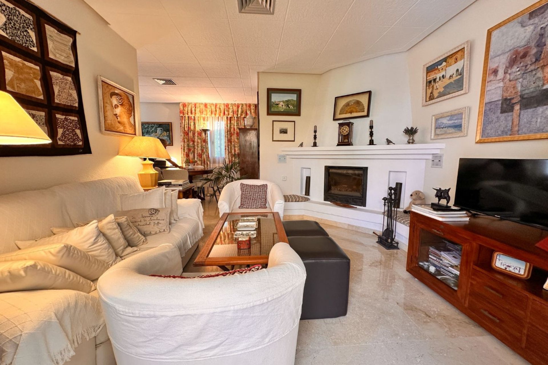 Resale - Apartment - Middle Floor Apartment - Marbella - Nueva Andalucia