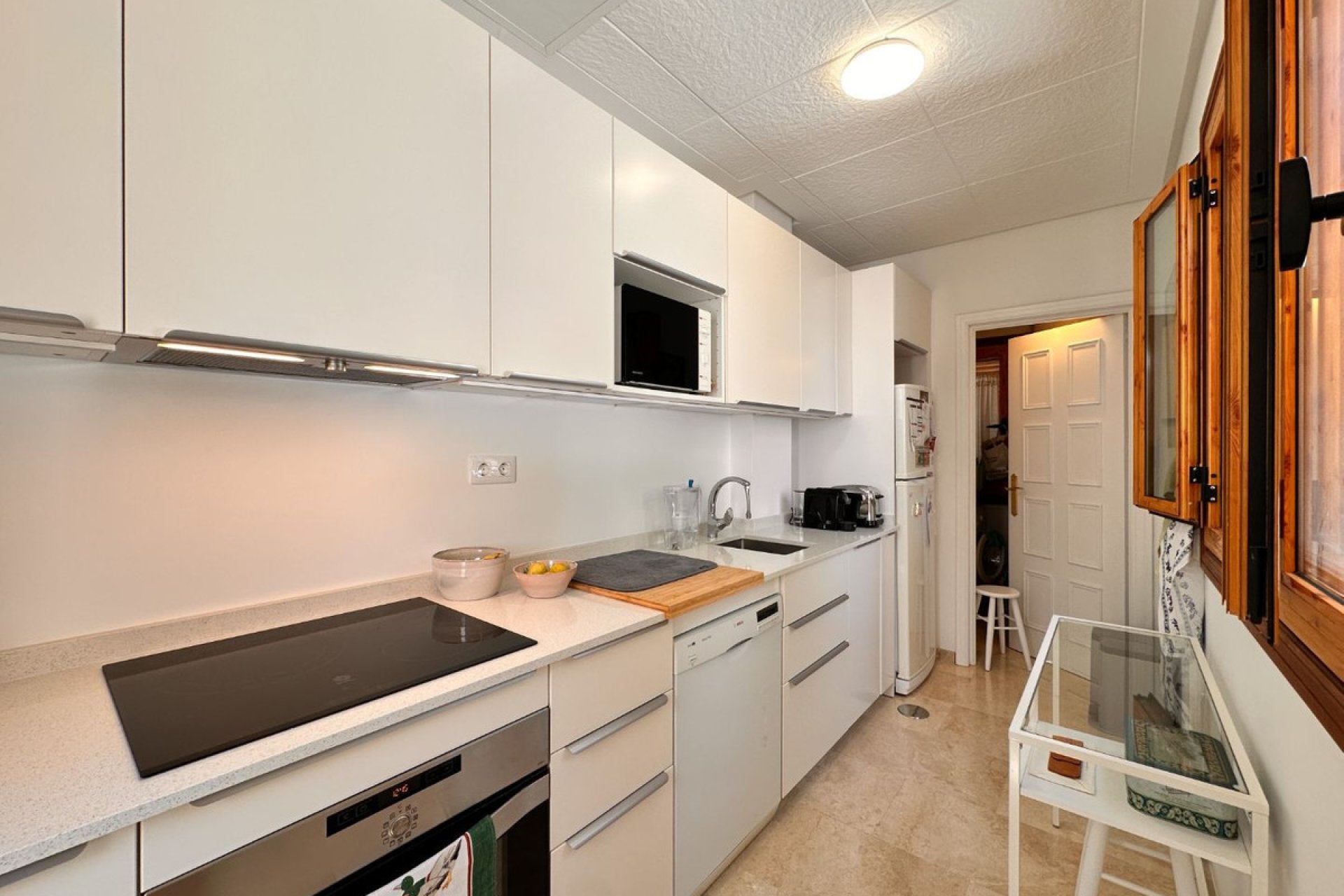 Resale - Apartment - Middle Floor Apartment - Marbella - Nueva Andalucia