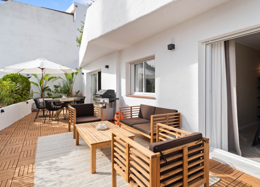 Resale - Apartment - Middle Floor Apartment - Marbella - Nueva Andalucia