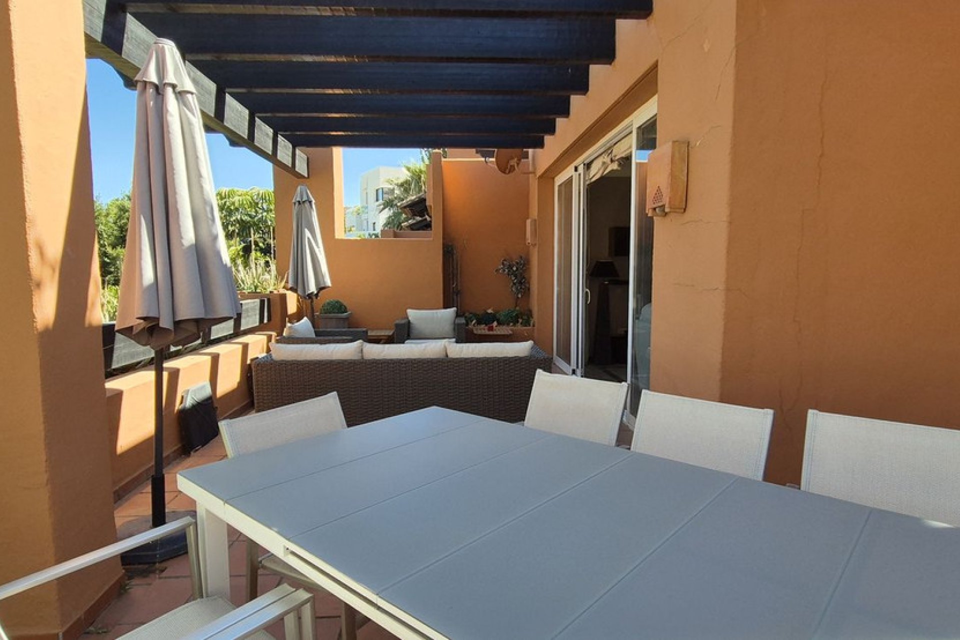 Resale - Apartment - Middle Floor Apartment - Marbella - Nueva Andalucia