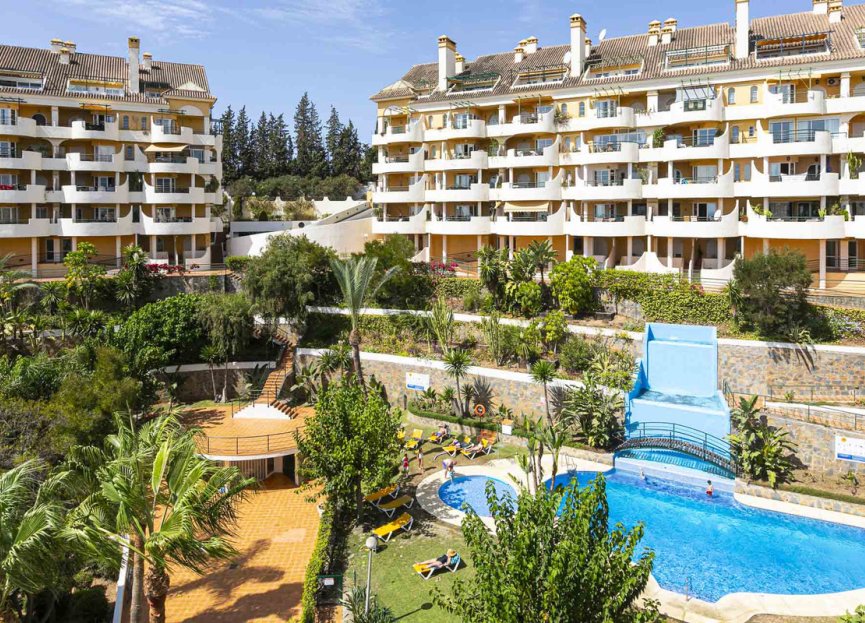Resale - Apartment - Middle Floor Apartment - Marbella - Nueva Andalucia