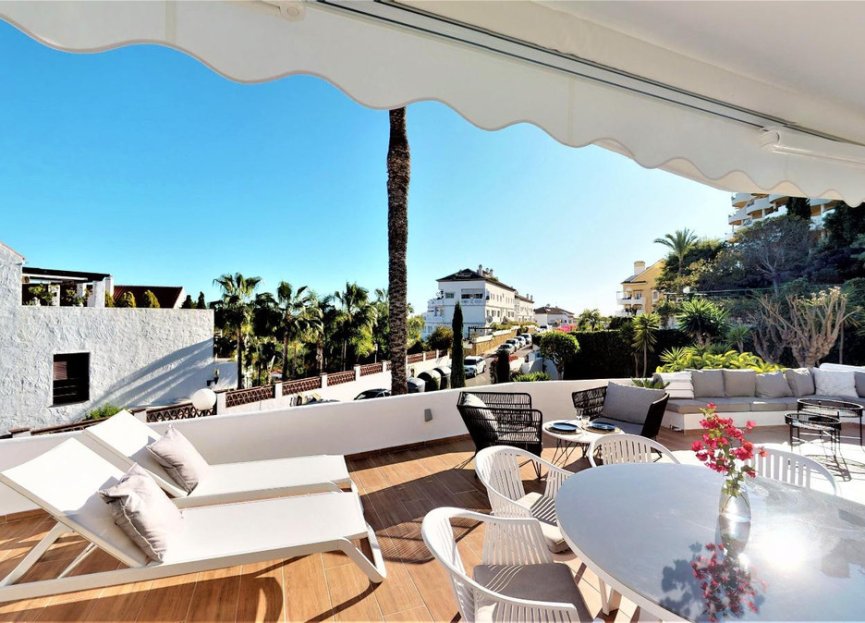 Resale - Apartment - Middle Floor Apartment - Marbella - Nueva Andalucia