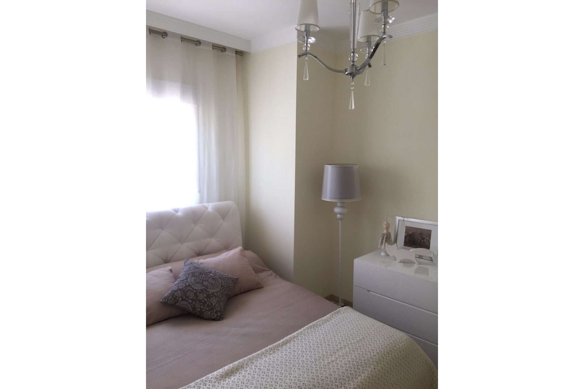 Resale - Apartment - Middle Floor Apartment - Marbella - Nueva Andalucia