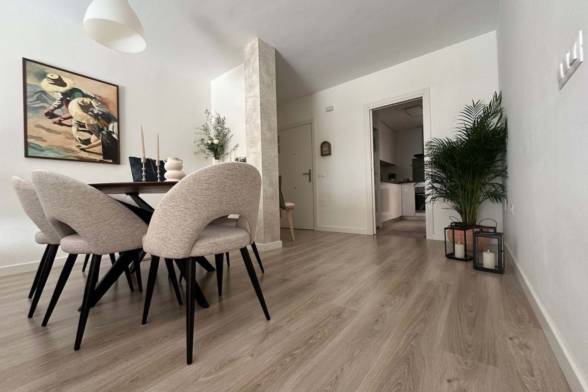 Resale - Apartment - Middle Floor Apartment - Marbella - Nueva Andalucia