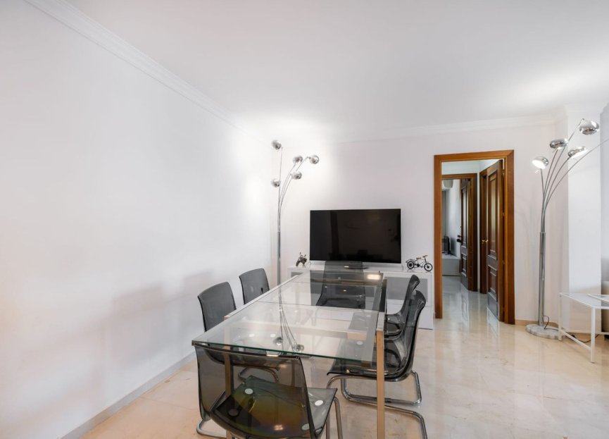 Resale - Apartment - Middle Floor Apartment - Marbella - Nueva Andalucia