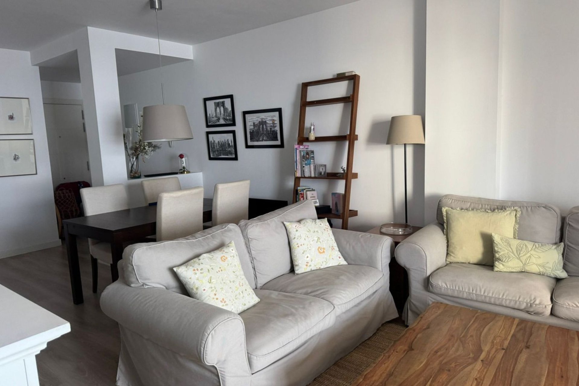 Resale - Apartment - Middle Floor Apartment - Marbella - Nueva Andalucia