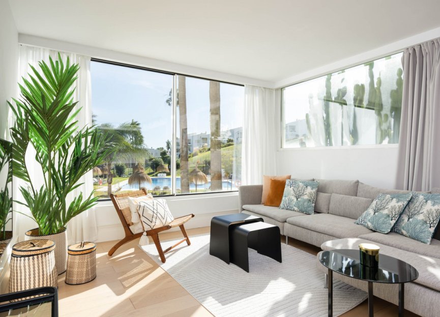 Resale - Apartment - Middle Floor Apartment - Marbella - Nueva Andalucia