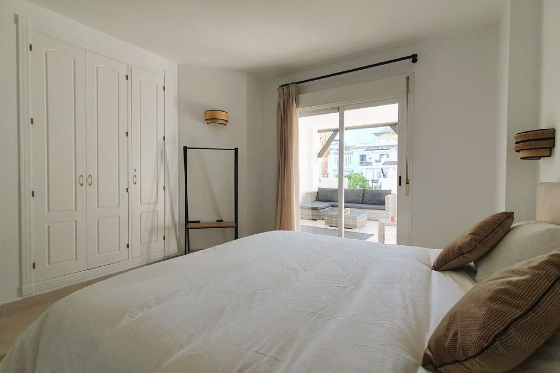 Resale - Apartment - Middle Floor Apartment - Marbella - Nueva Andalucia