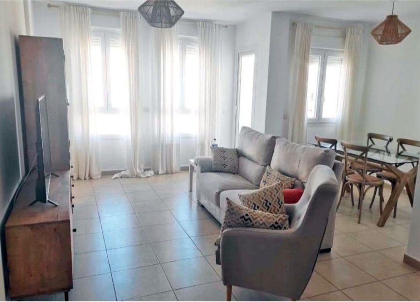 Resale - Apartment - Middle Floor Apartment - Marbella - Nueva Andalucia