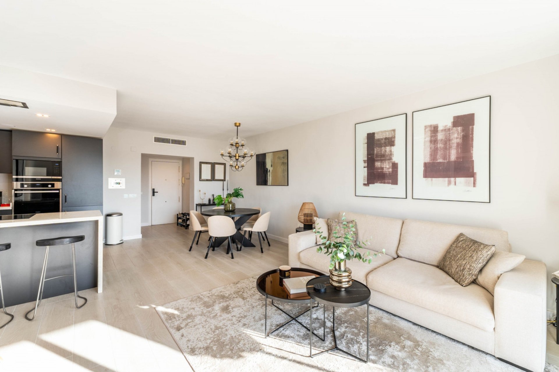 Resale - Apartment - Middle Floor Apartment - Marbella - Nueva Andalucia