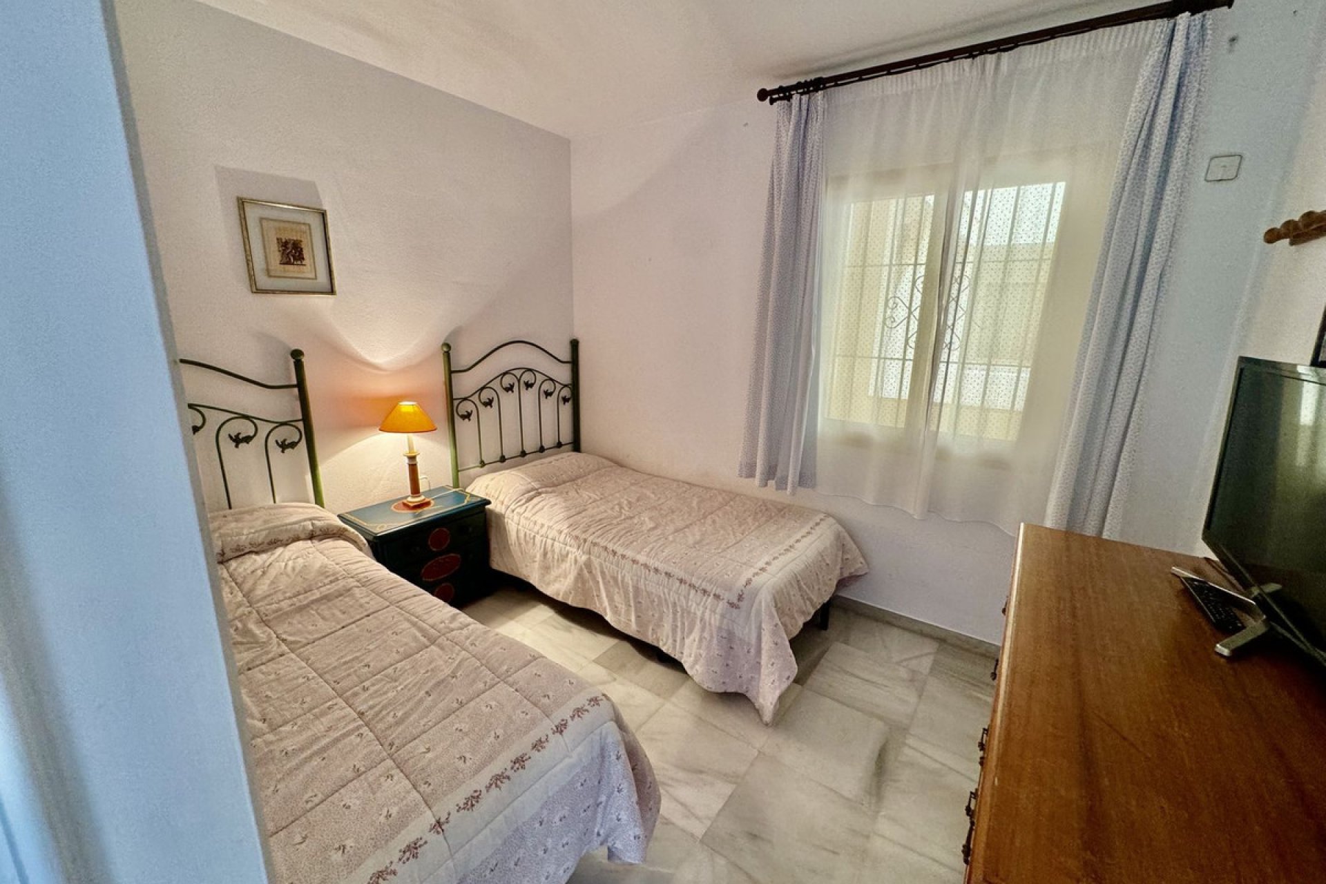 Resale - Apartment - Middle Floor Apartment - Marbella - Nueva Andalucia