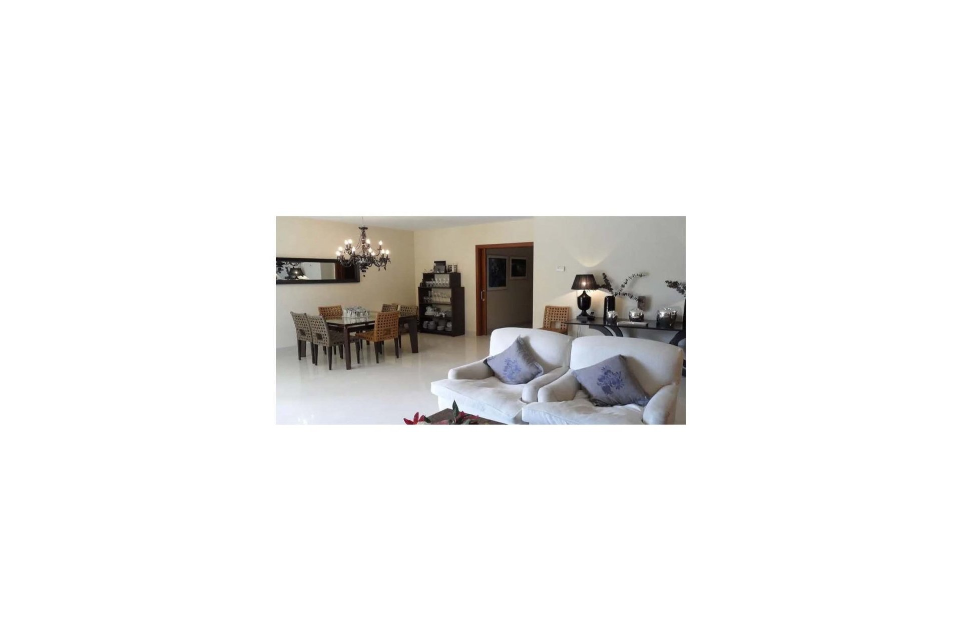 Resale - Apartment - Middle Floor Apartment - Marbella - Nueva Andalucia