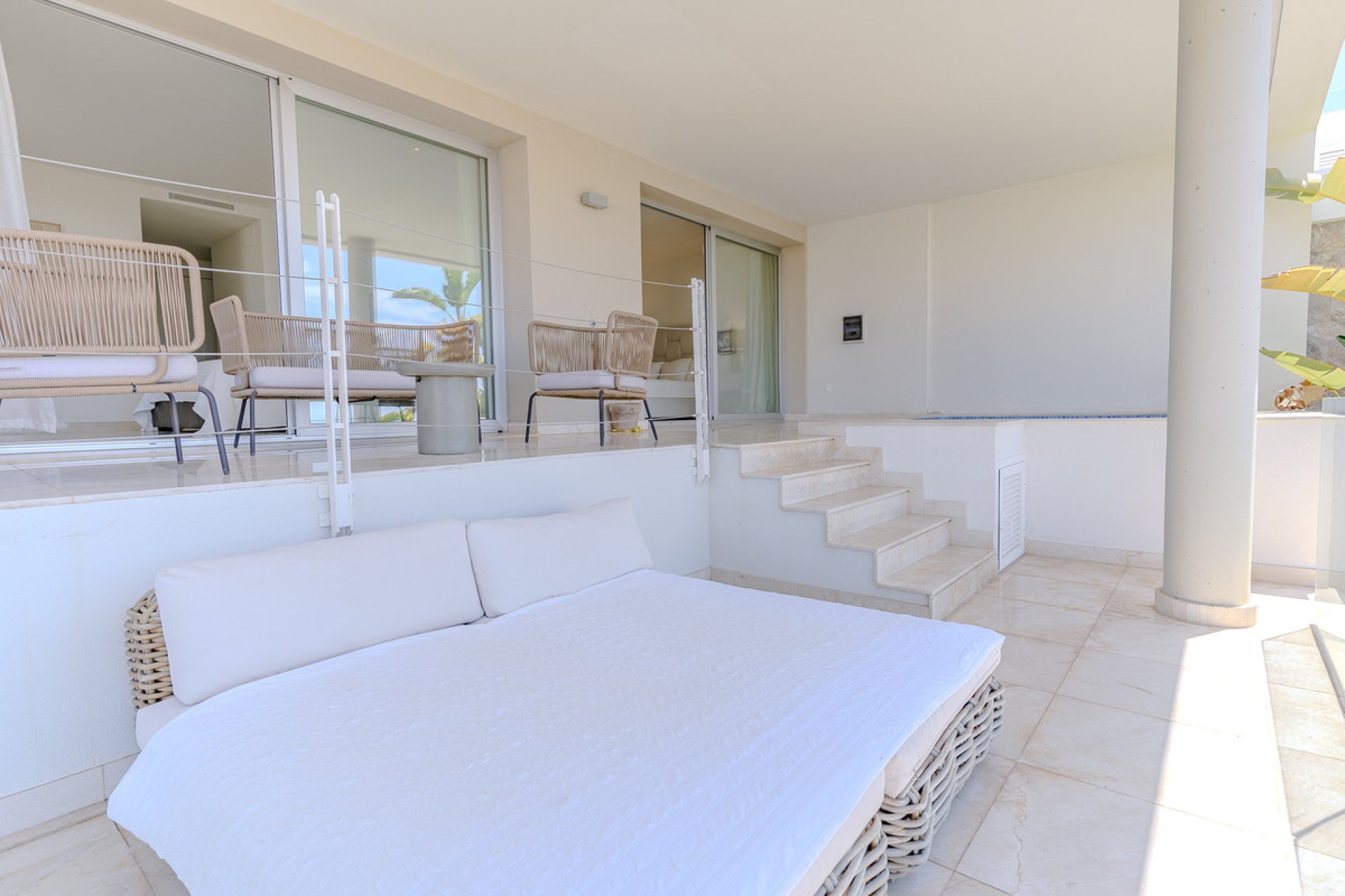 Resale - Apartment - Middle Floor Apartment - Marbella - Nueva Andalucia