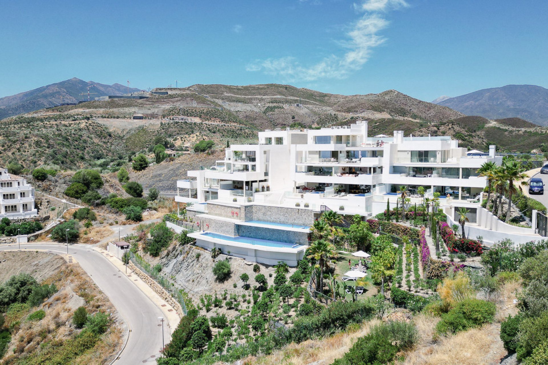 Resale - Apartment - Middle Floor Apartment - Marbella - Nueva Andalucia