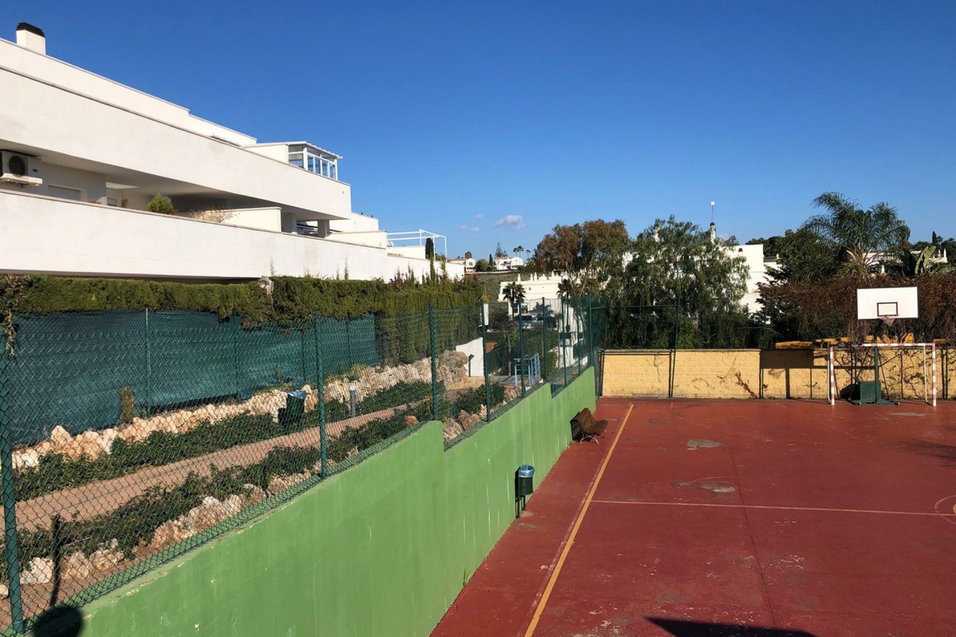 Resale - Apartment - Middle Floor Apartment - Marbella - Nueva Andalucia