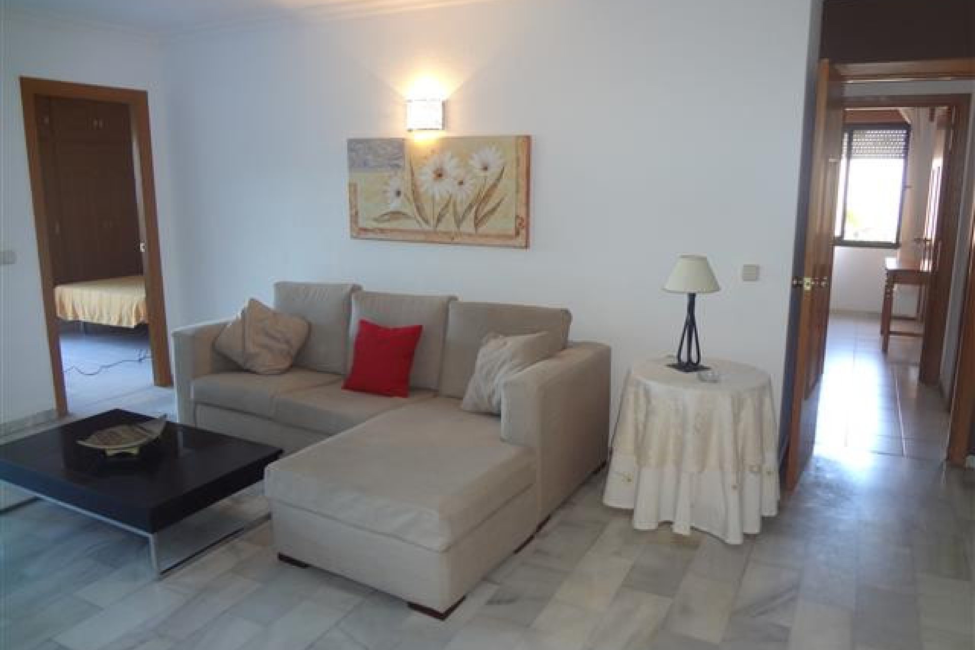 Resale - Apartment - Middle Floor Apartment - Marbella - Nueva Andalucia