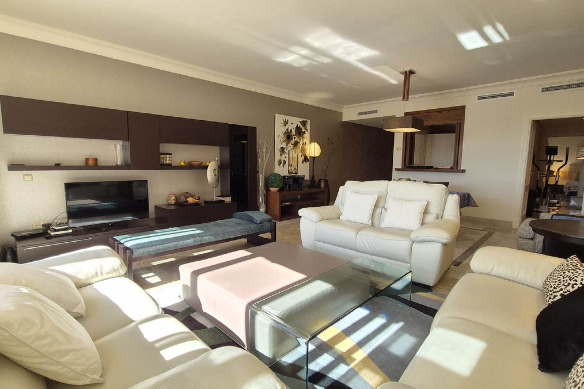 Resale - Apartment - Middle Floor Apartment - Marbella - Nueva Andalucia