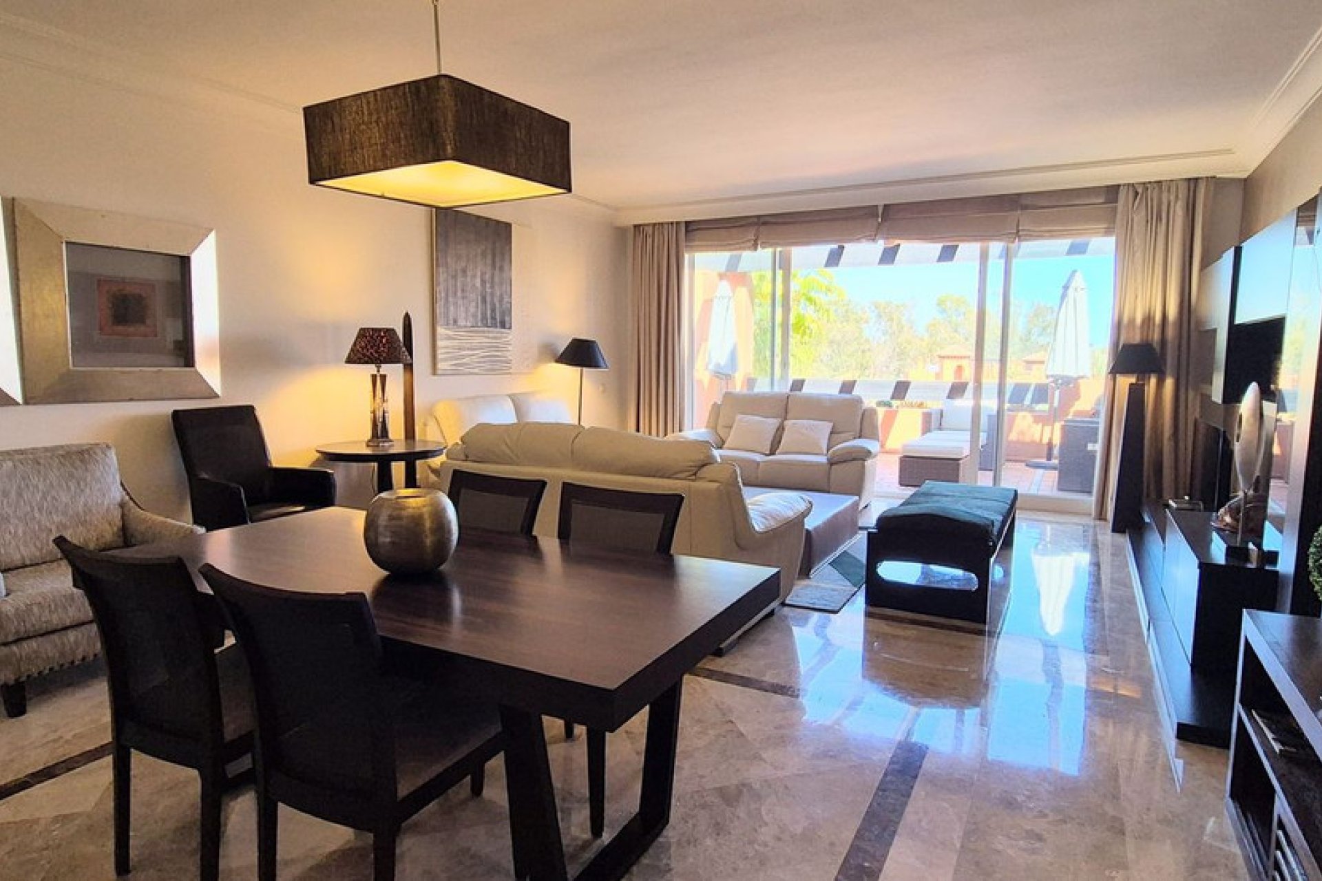 Resale - Apartment - Middle Floor Apartment - Marbella - Nueva Andalucia