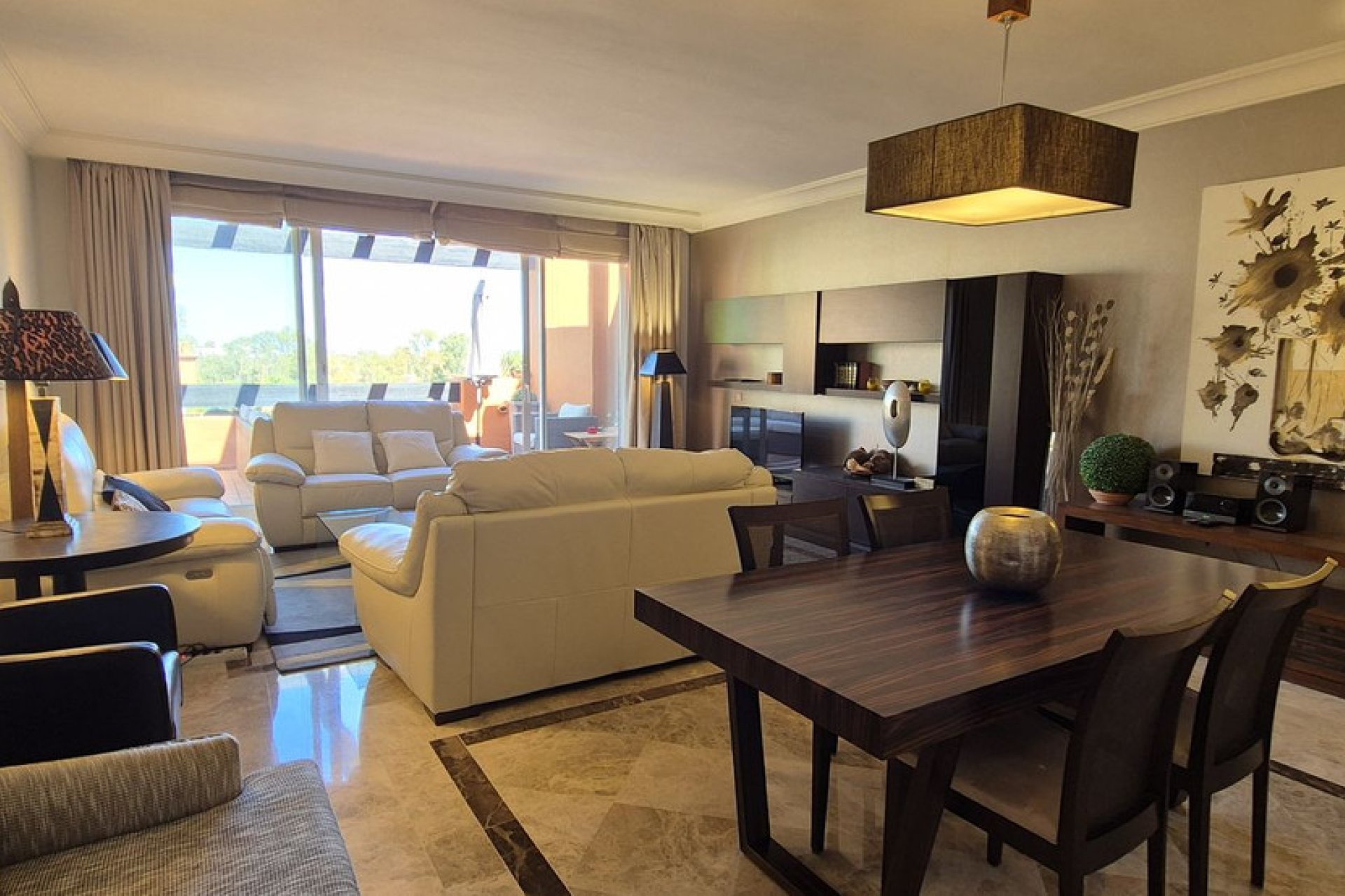 Resale - Apartment - Middle Floor Apartment - Marbella - Nueva Andalucia