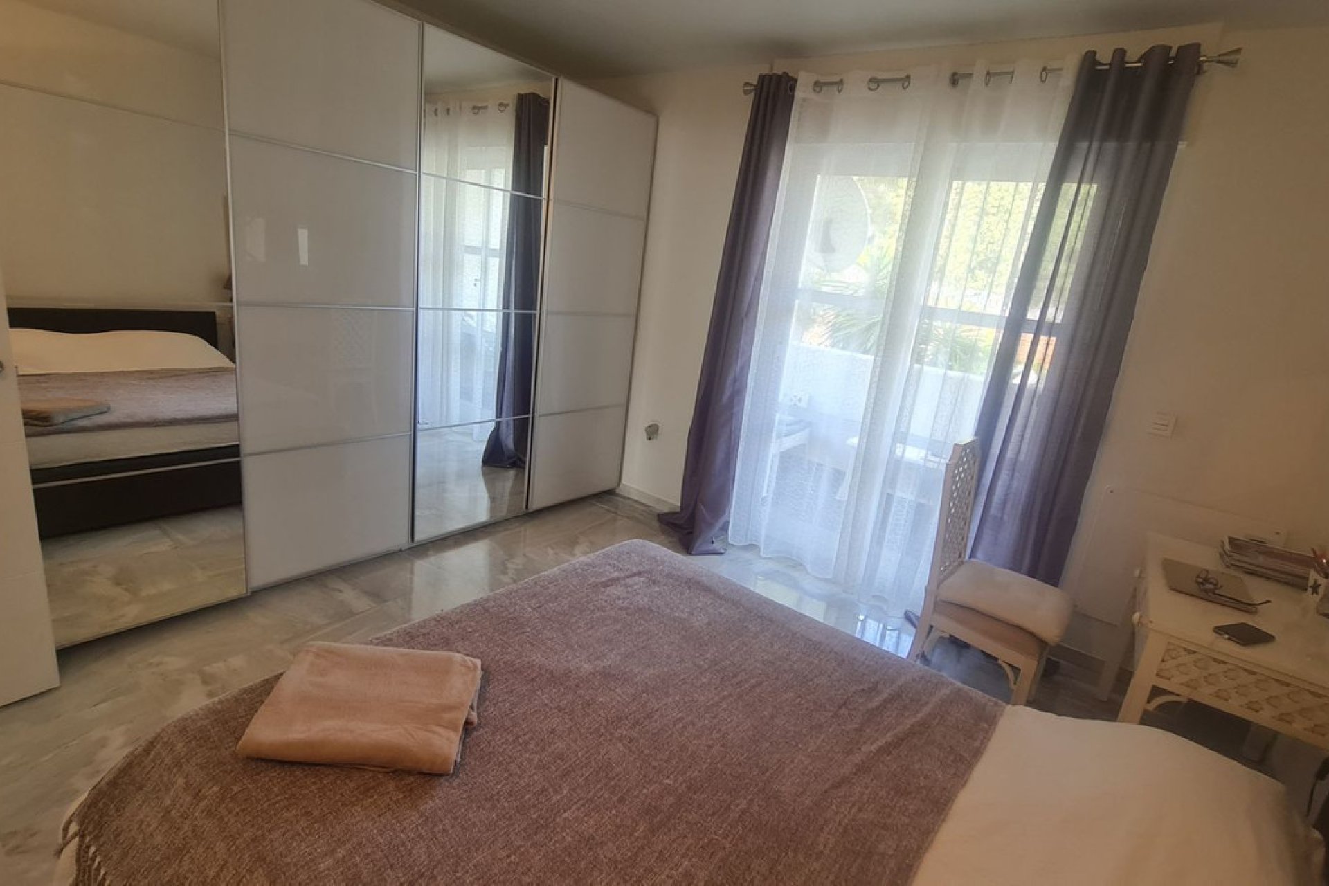 Resale - Apartment - Middle Floor Apartment - Marbella - Nueva Andalucia