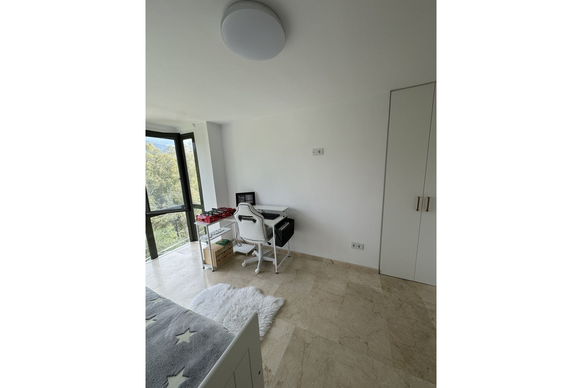 Resale - Apartment - Middle Floor Apartment - Marbella - Nueva Andalucia