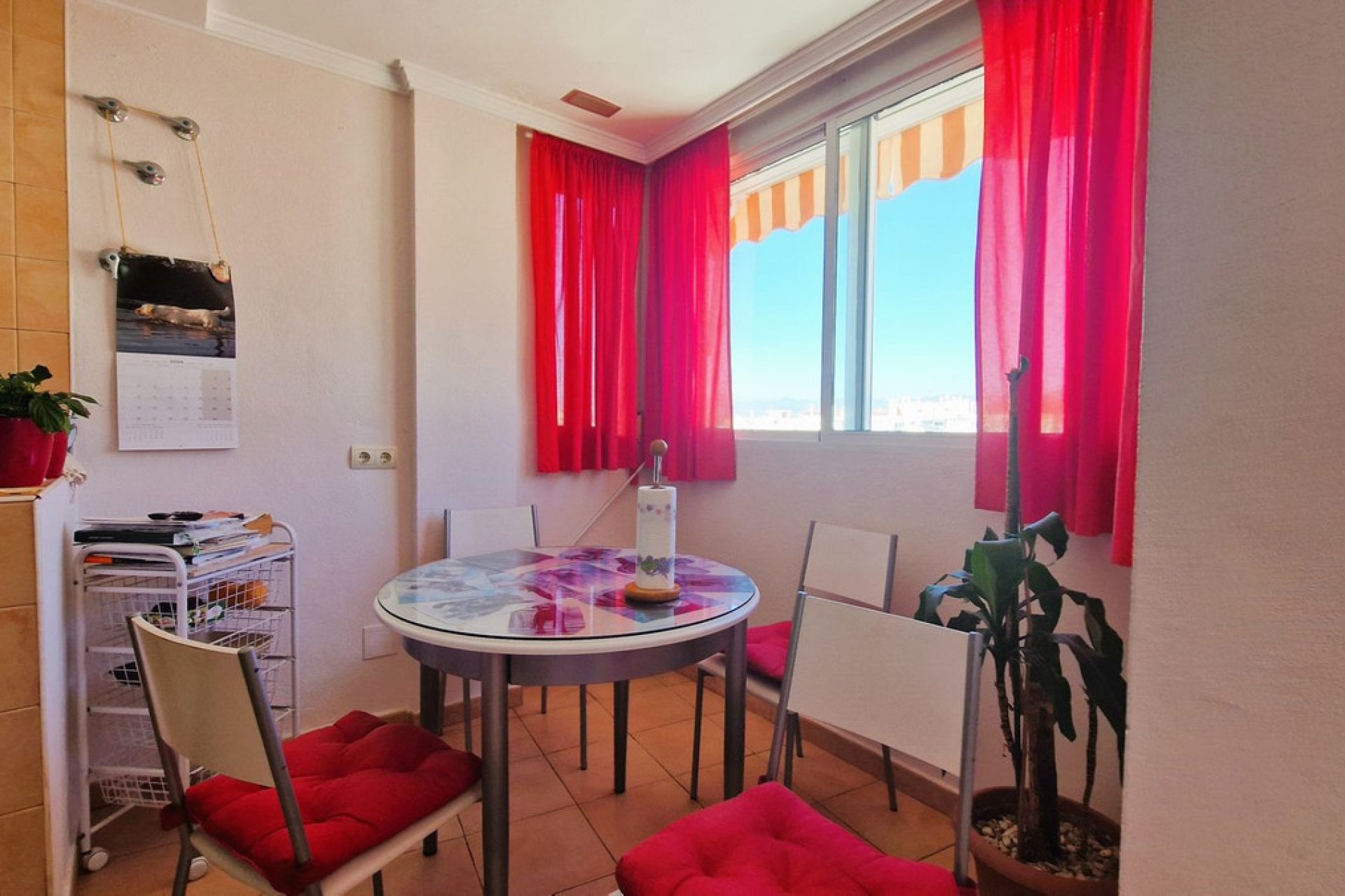 Resale - Apartment - Middle Floor Apartment - Marbella - Nueva Andalucia