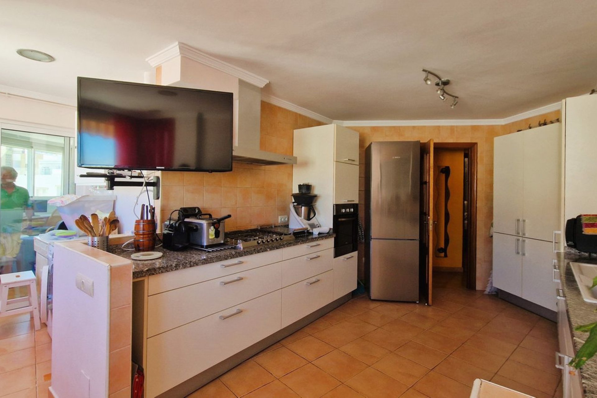 Resale - Apartment - Middle Floor Apartment - Marbella - Nueva Andalucia