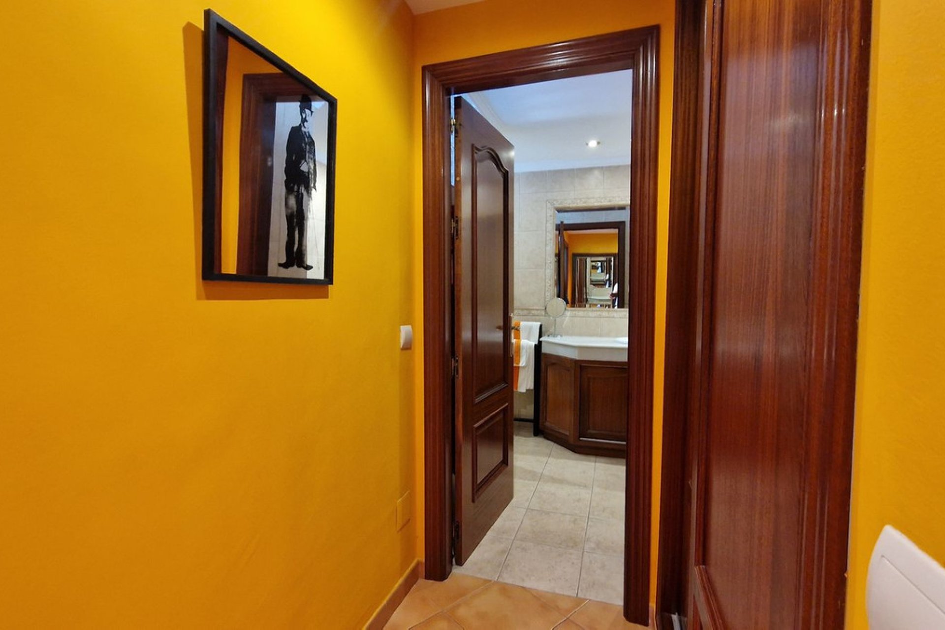 Resale - Apartment - Middle Floor Apartment - Marbella - Nueva Andalucia