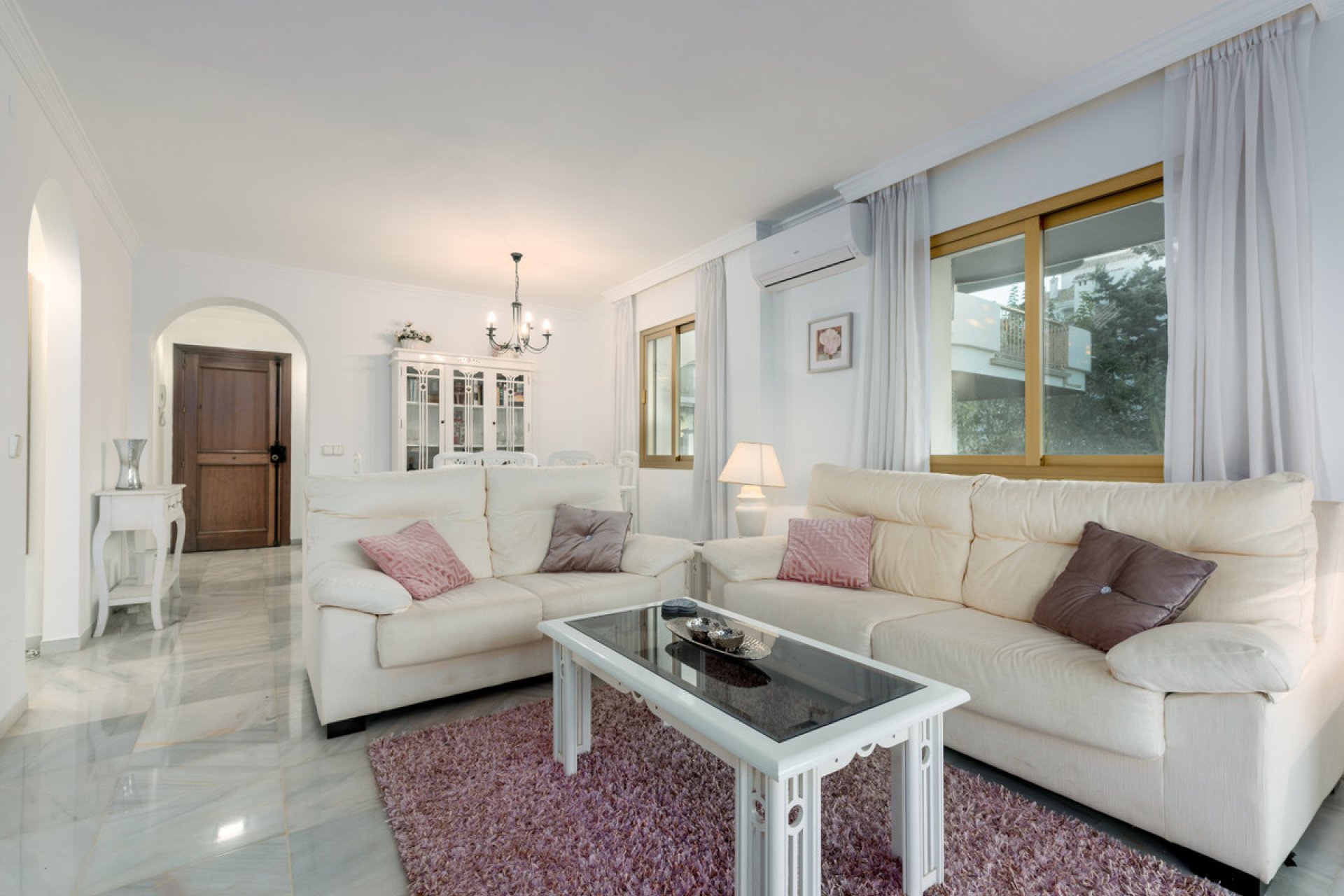 Resale - Apartment - Middle Floor Apartment - Marbella - Nueva Andalucia