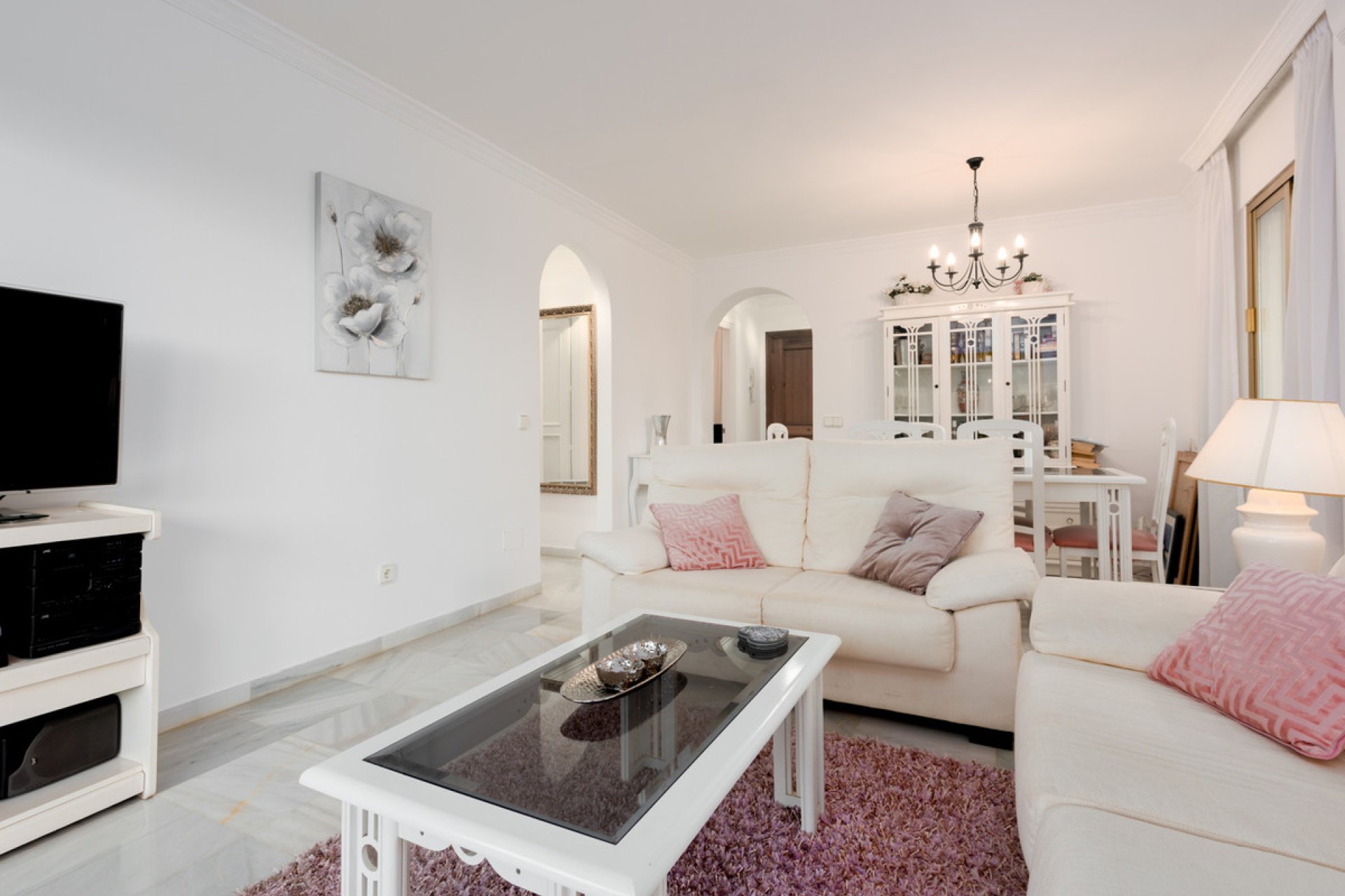 Resale - Apartment - Middle Floor Apartment - Marbella - Nueva Andalucia